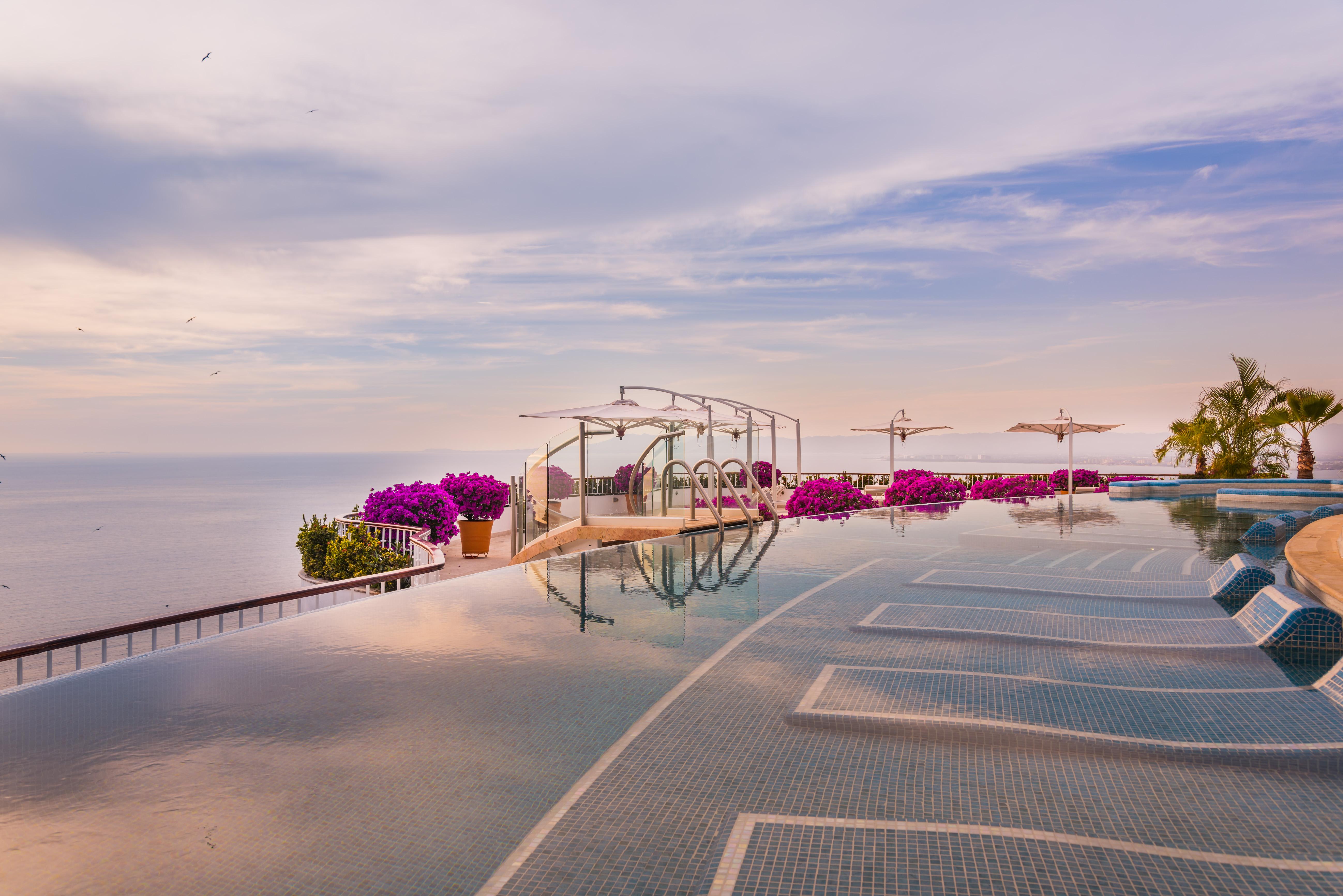 Grand Miramar All Luxury Suites & Residences (Adults Only) Puerto Vallarta Exterior foto