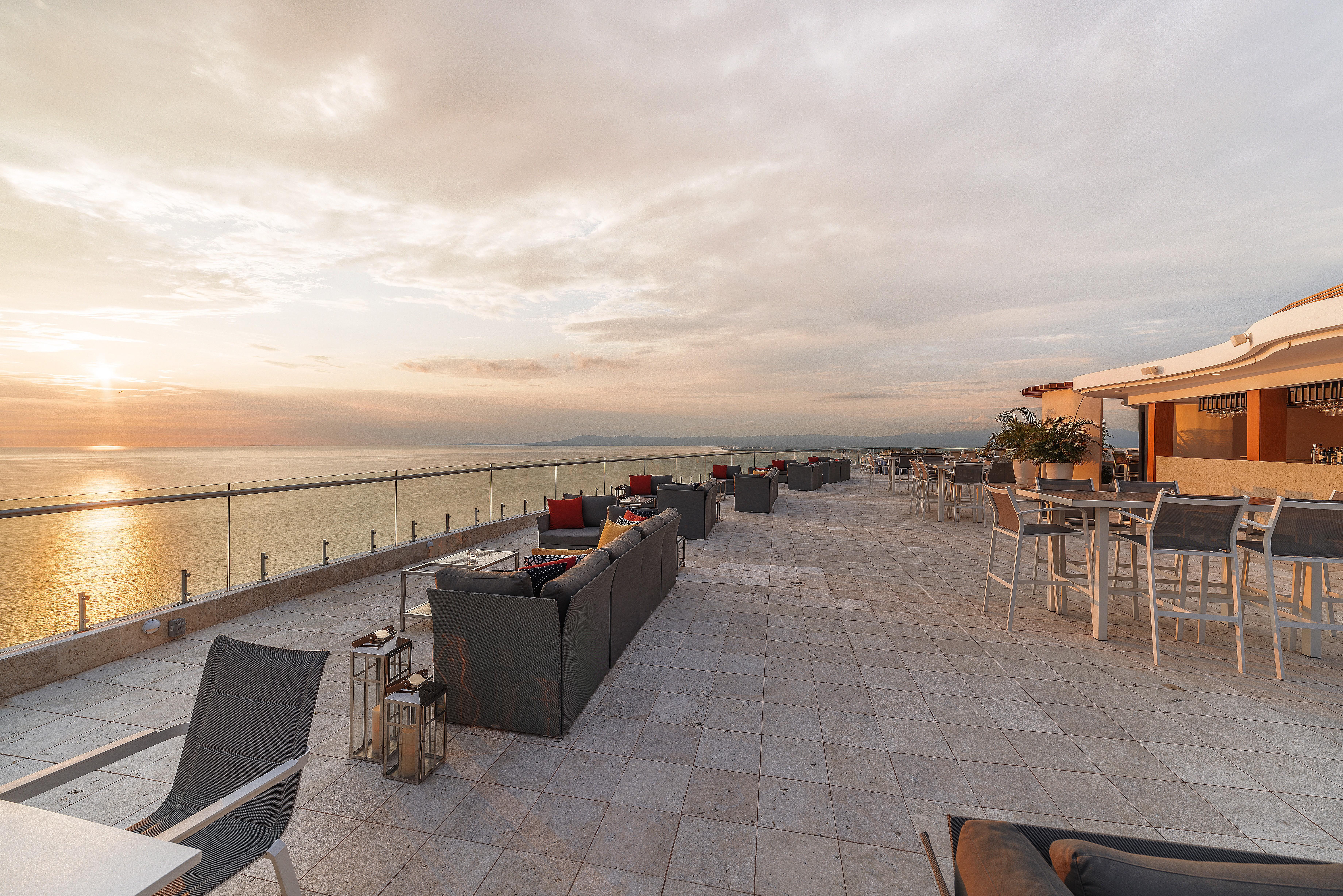 Grand Miramar All Luxury Suites & Residences (Adults Only) Puerto Vallarta Exterior foto