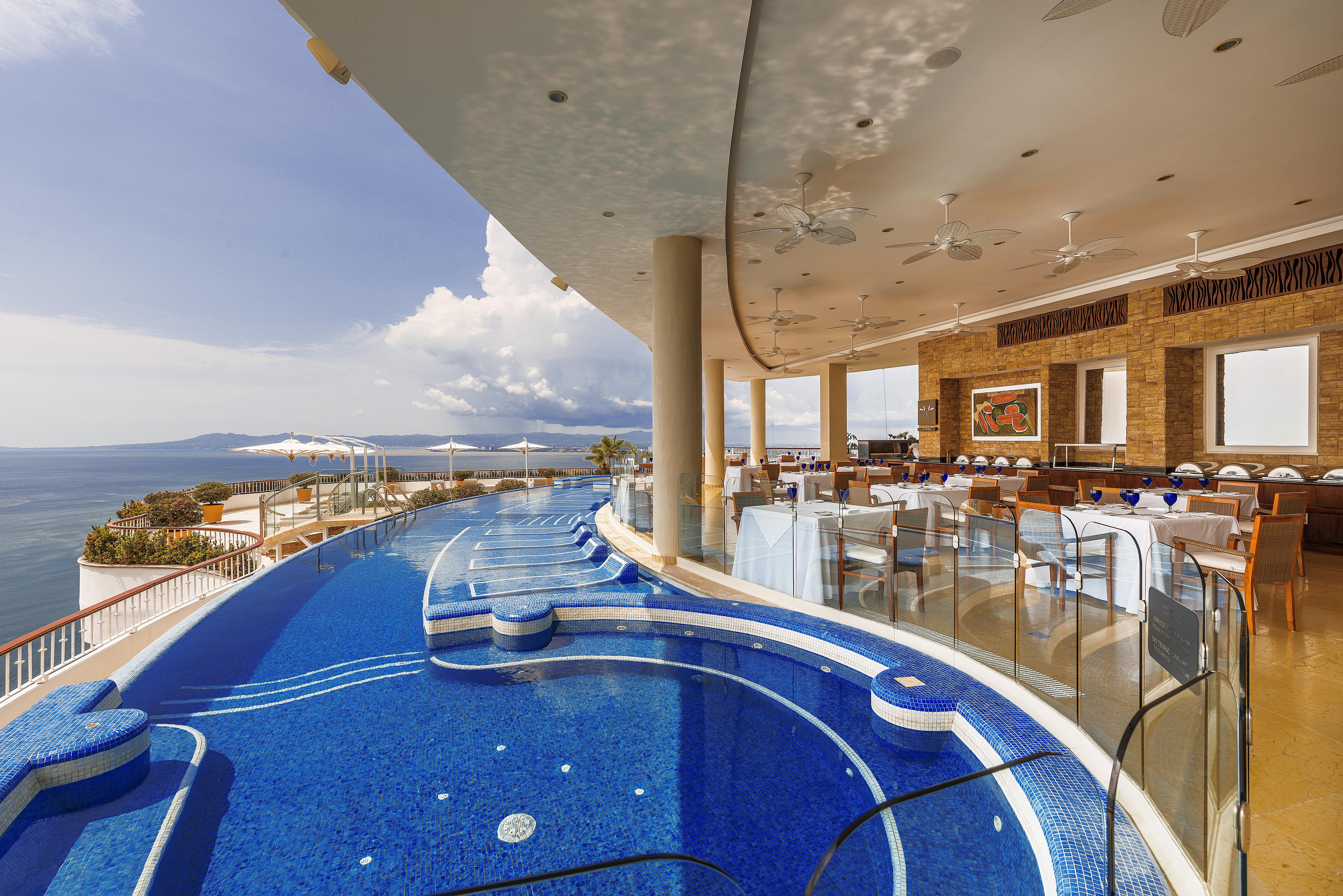 Grand Miramar All Luxury Suites & Residences (Adults Only) Puerto Vallarta Exterior foto
