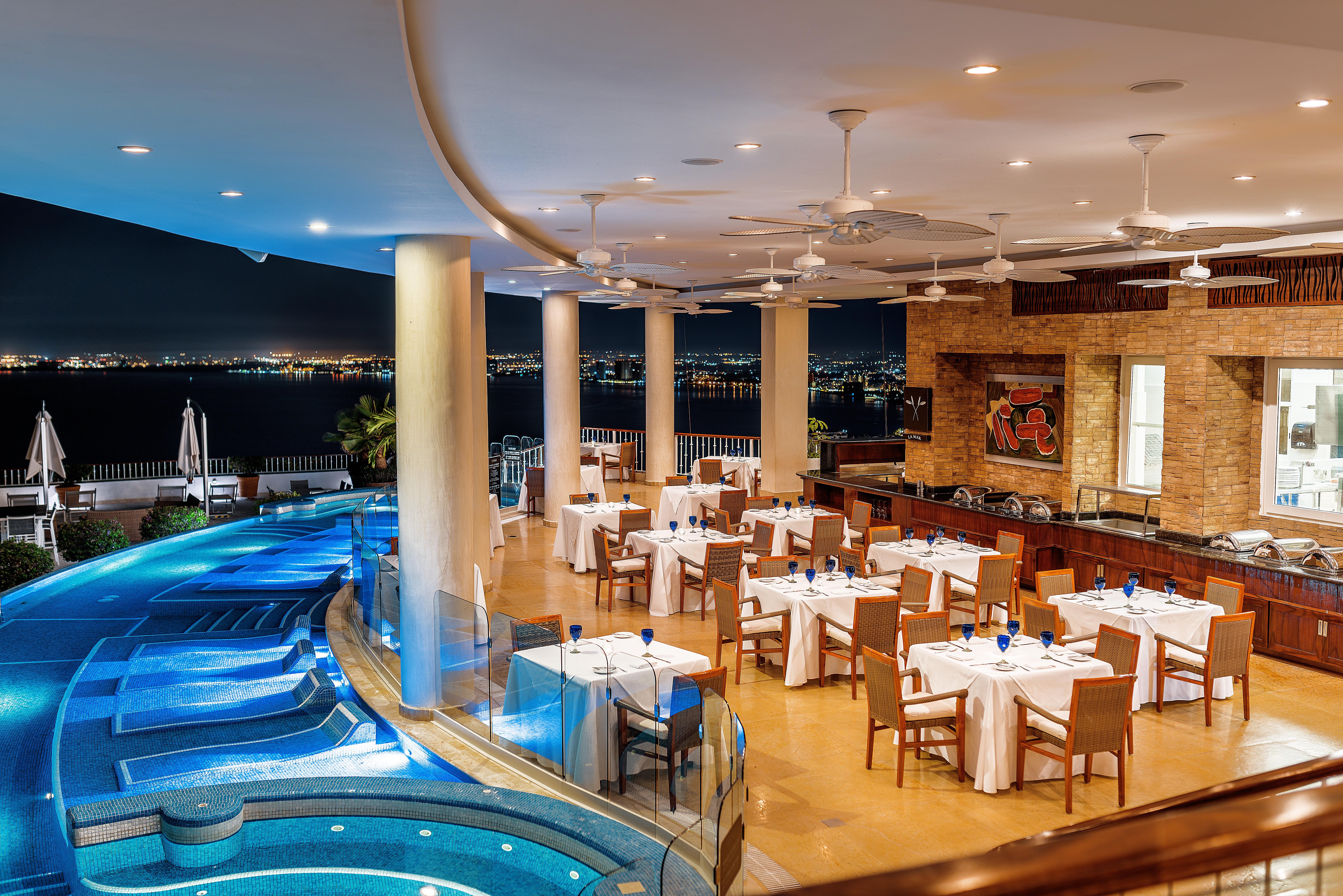 Grand Miramar All Luxury Suites & Residences (Adults Only) Puerto Vallarta Exterior foto